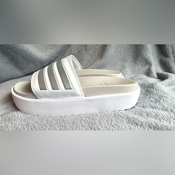 Adidas Platform Slides White Silver Size 9 - Picture 15 of 16